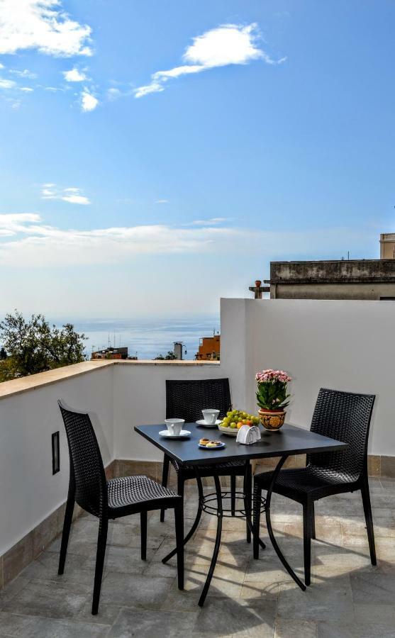 Tauromenion Guest House Taormina Bagian luar foto